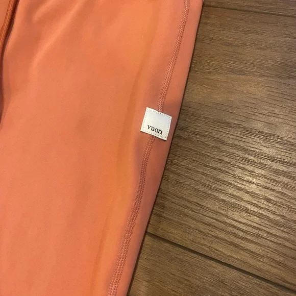 Vuori Daily Legging - Picture 9 of 12